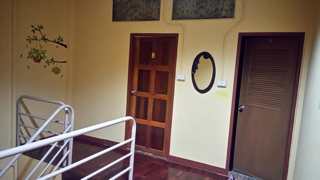 Pm Guesthouse Chiang Mai Esterno foto