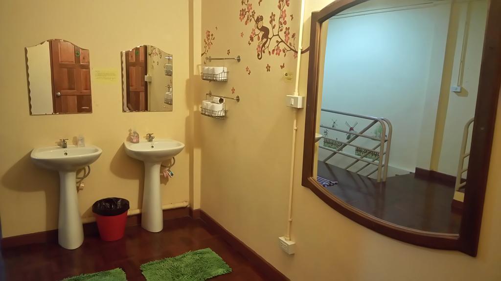 Pm Guesthouse Chiang Mai Esterno foto